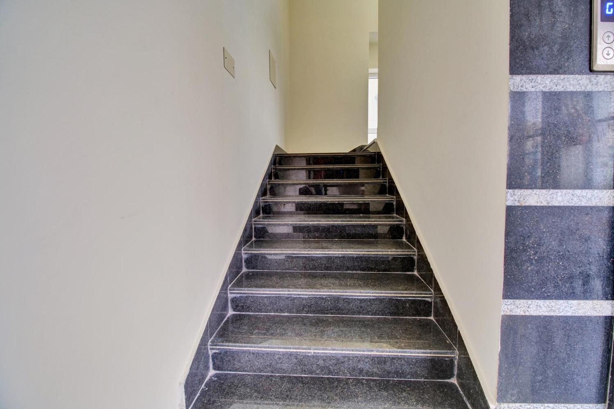 Oyo Flagship Hotel Elite Park Inn Guntur Bagian luar foto
